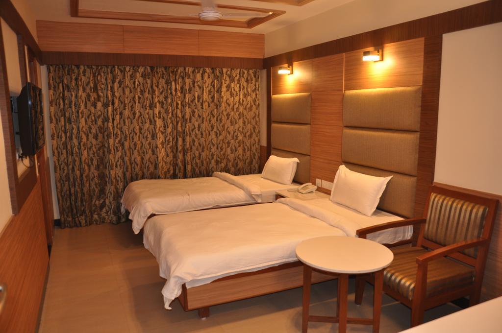 Hotel Sms Grand Inn Vellore Habitación foto